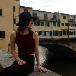 Meet your Posher, Kaitlyn